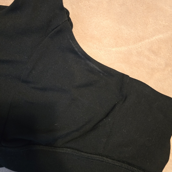 Skechers Black Women's Sports Bra - Picture 4 of 6